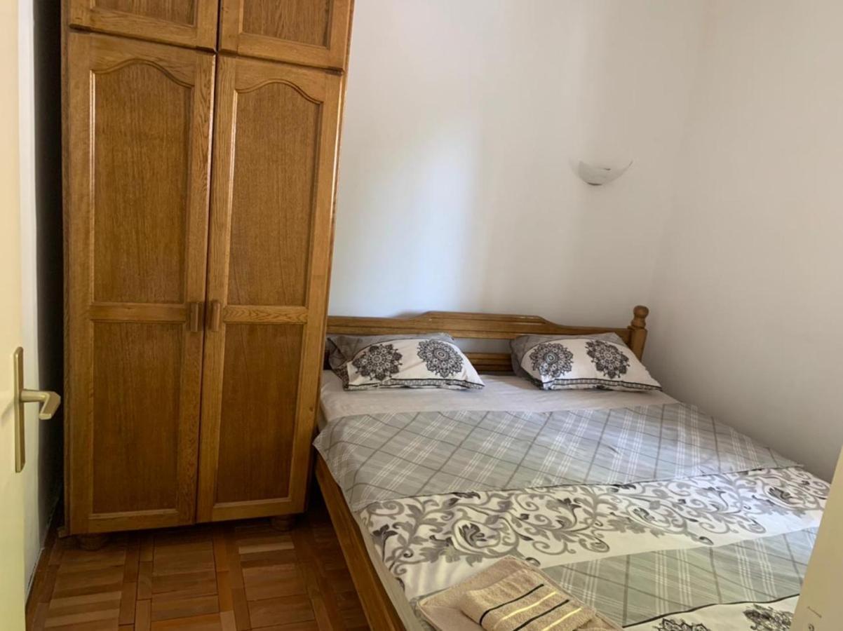 דירות בודווה Apartman Drago Sveti Stefan מראה חיצוני תמונה